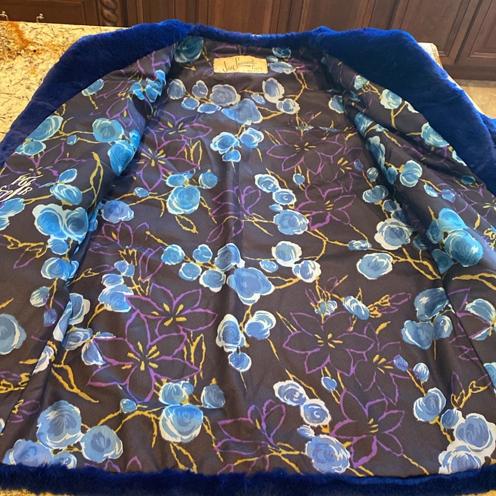 MOVIE STAR Coat - Picture 2 of 13